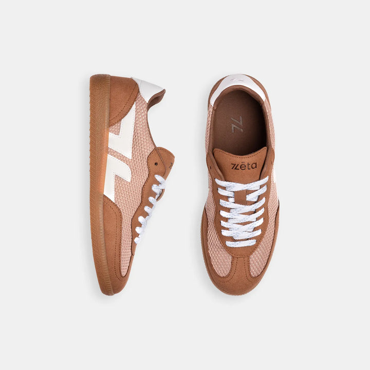 Toutes les vues des baskets Delta Cordura Moka, chaussures marron résistantes, idéales pour le quotidien.
