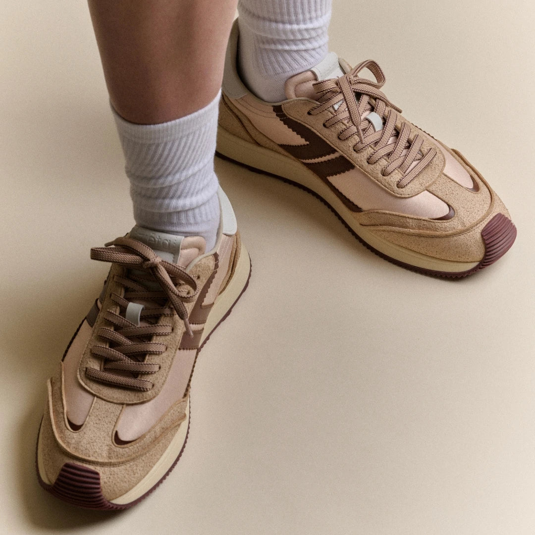 Omega Sand — Beige retro running sneakers – Zèta