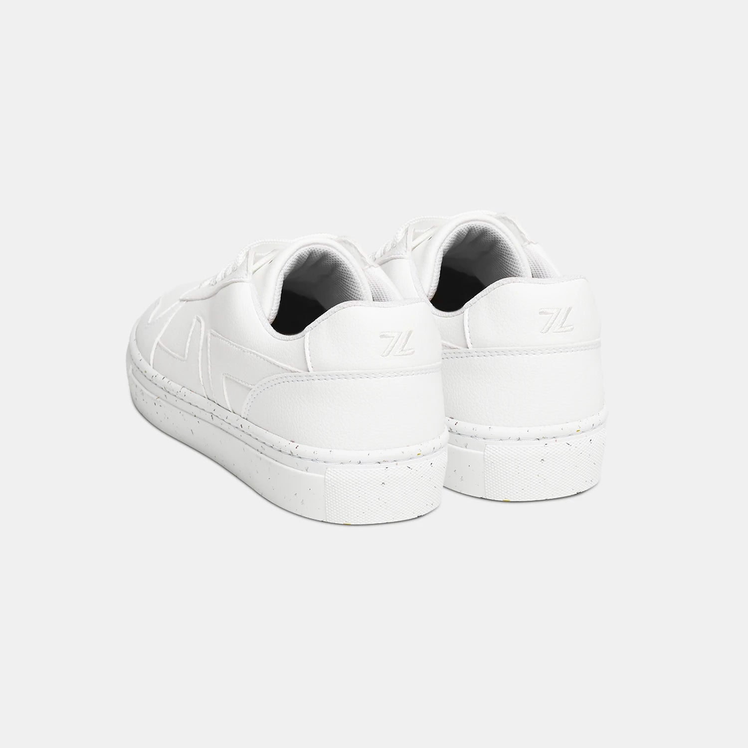 chaussures confortables blanches à base de raisin de la marque Zèta