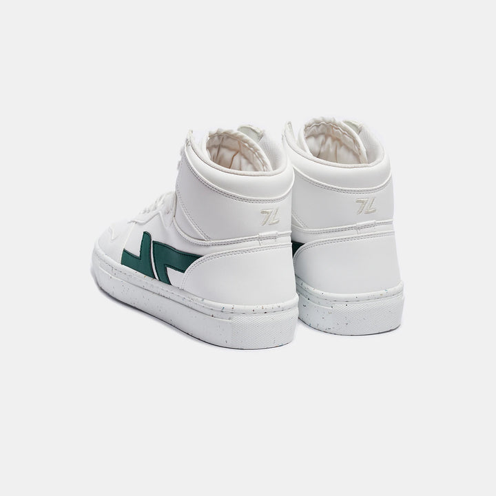 baskets montantes blanches et vertes